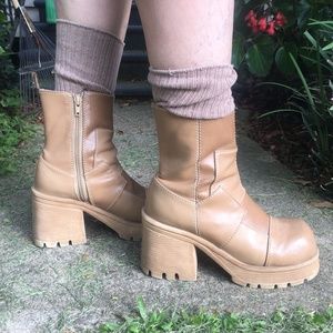 RARE Vintage 90s Chunky Tan / Beige Mega Platform Mid Calf / Ankle Boots